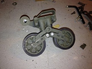 Return roller replaced and suspension is looking real good!