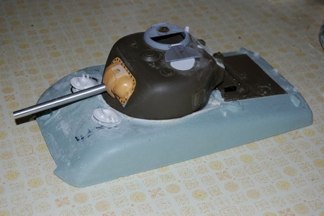 Now I add the early turret I am working on..... looks good so far!