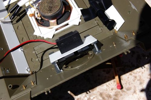 POWER SWITCH MOUNTED BEHING THE ENGINE ACCESS PORT.