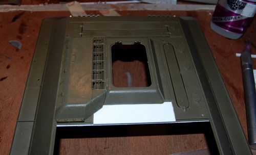 .....and adjusting the rear of the turret ring to the rectangular piece on the SU-122.
