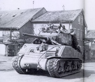 Sherman_Jumbo-vi