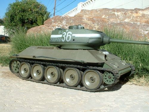 Another test run in the backyard to check the modifications.  Now to adapt the 76mm turret to fit the 85mm turret ring.